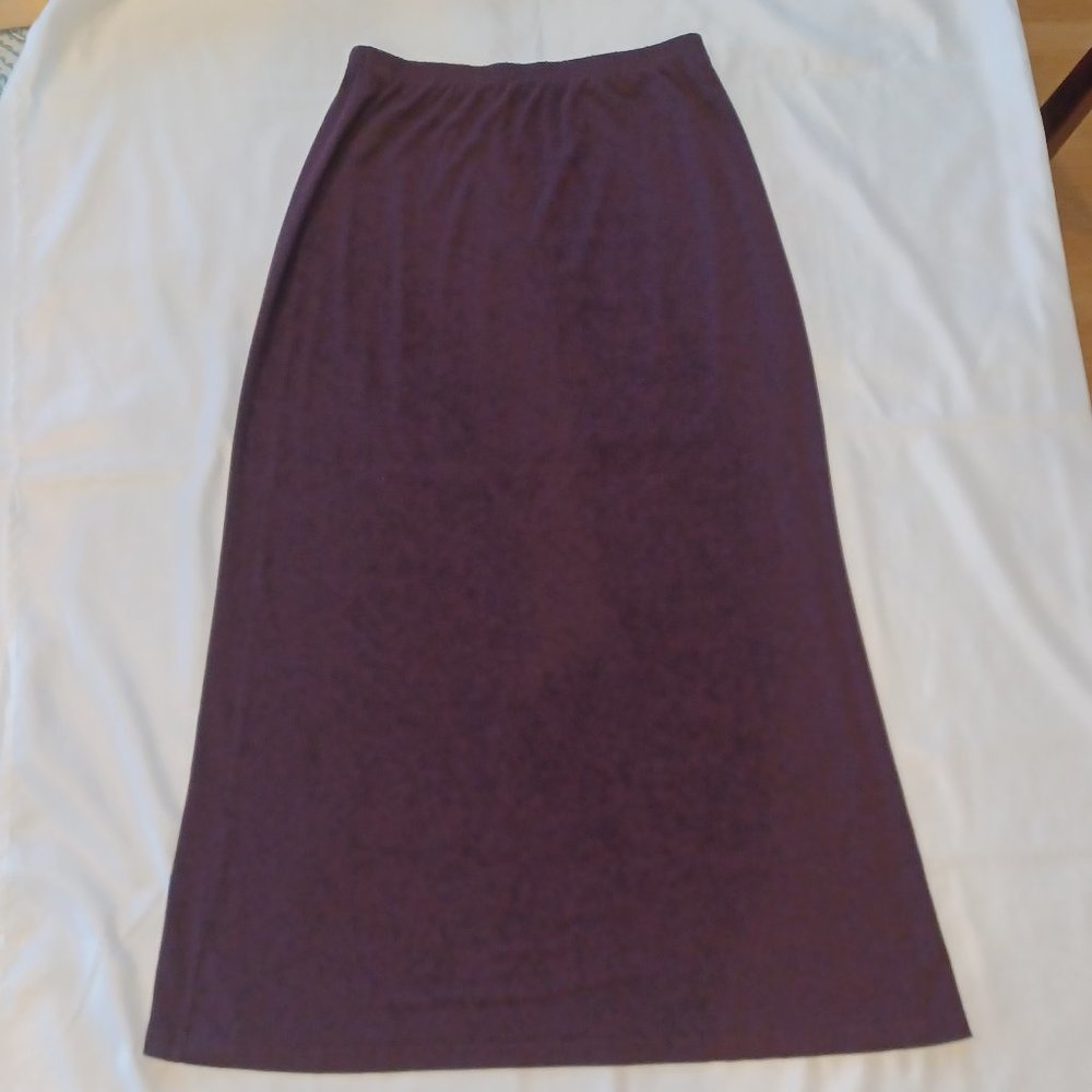 Womans Medium M Long Maxi Skirt Dark Burgundy